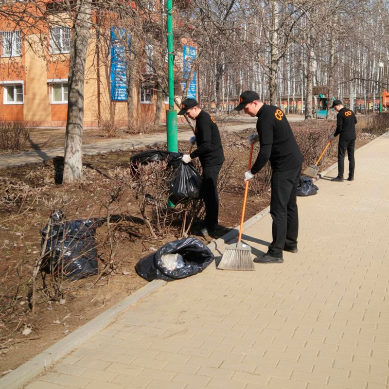 Уборка листьев в Соликамске